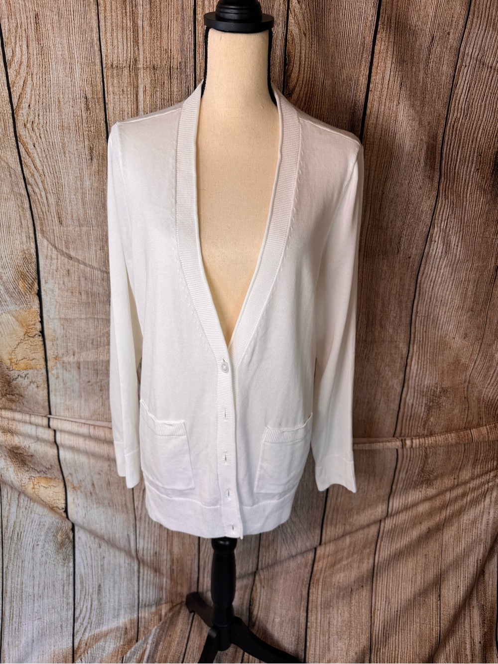 Talbots White V-Neck Button Front Cardigan with Pockets